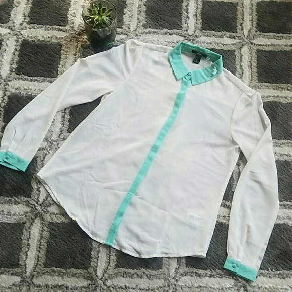 NWT F21 Semi-Sheer Button Down Blouse - Picture 1 of 8